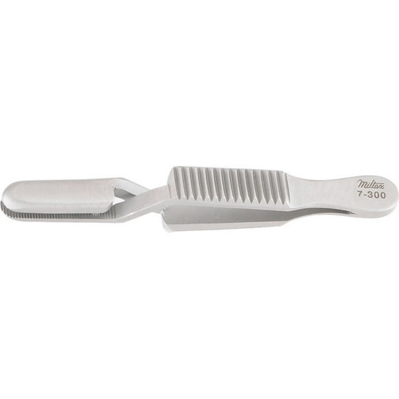 Dieffenbach Serrefine, 2-3/8" (59mm), Straight