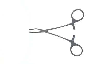 Castaneda Titanium Vascular Clamping Forceps - 15 g 5 3/8" (13.5 cm), 359215