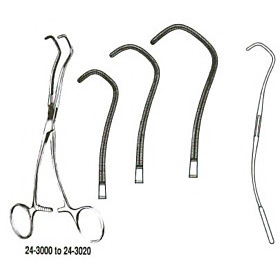 Miltex Cooley-Derra Pediatric Anastomosis Clamp, 6-1/2" (16.5 Cm), Small, 24-3000