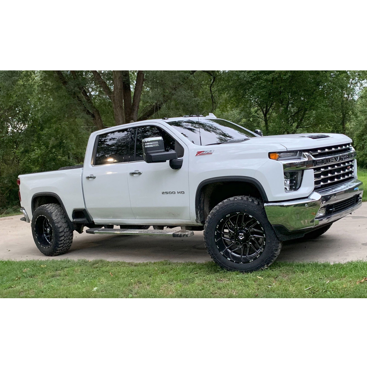 SMX-MC9 - 2020-2026 Chevrolet Silverado & GMC Sierra 2500 3500 4X4 2.5" Front Torsion Bar Key Lift Leveling Kit Installed