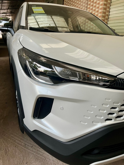 Toyota Corolla Cross 2026 White Hybrid 2
