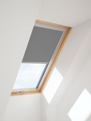 YARDLITE Blackout Blind Grey 4217 in-situ