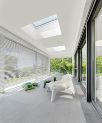 FAKRO DXF-D U8 02K Fixed Flat Roof Window with High Energy Efficient Quadruple glazing 60x90cm