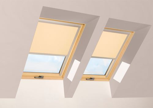 FAKRO ARF I 09 Blackout Manual Internal Blind in 052 94x140cm FAKRO ARF I 09 Blackout Manual Internal Blind in 052 94x140cm