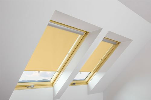 FAKRO ARS I 09 Roller Manual Internal Blind in 015 94x140cm FAKRO ARS I 09 Roller Manual Internal Blind in 015 94x140cm