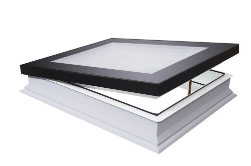 FAKRO DMF-D U8 02K Manual Flat Roof Window with High Energy Efficient Quadruple glazing 60x90cm