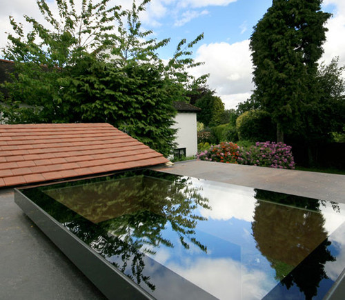 EOS Flat Roof 1000x3000 Fixed Window With Kerb