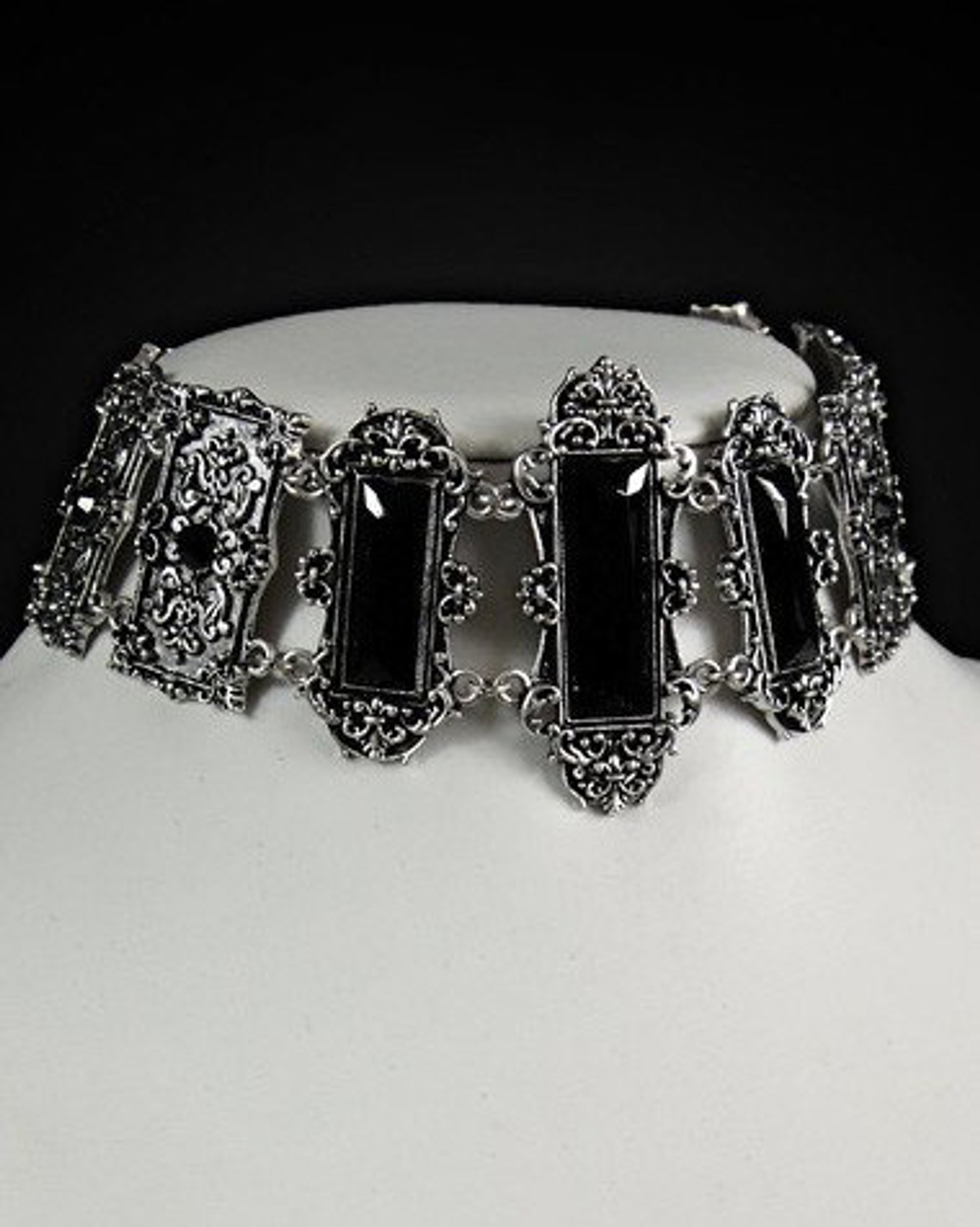 Antique Silver Vivian Black Choker Necklace