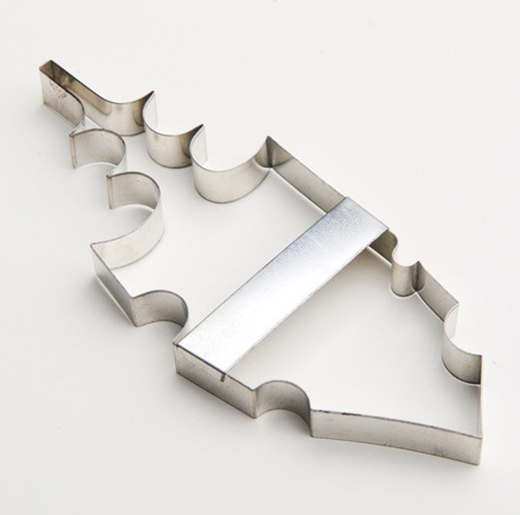 Caroline's Sugar - Gerbera Leaves Cookie Cutter (9 cm x 3.5 cm)