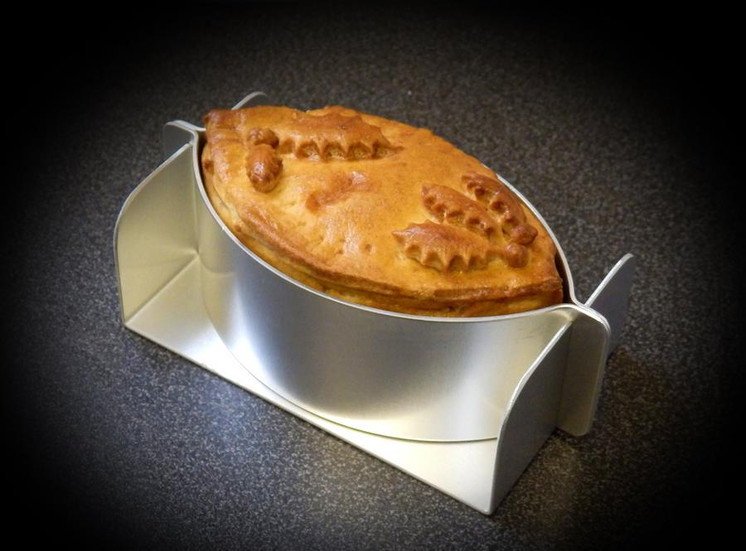 Silverwood 9 INCH OVAL GAME PIE MOULD