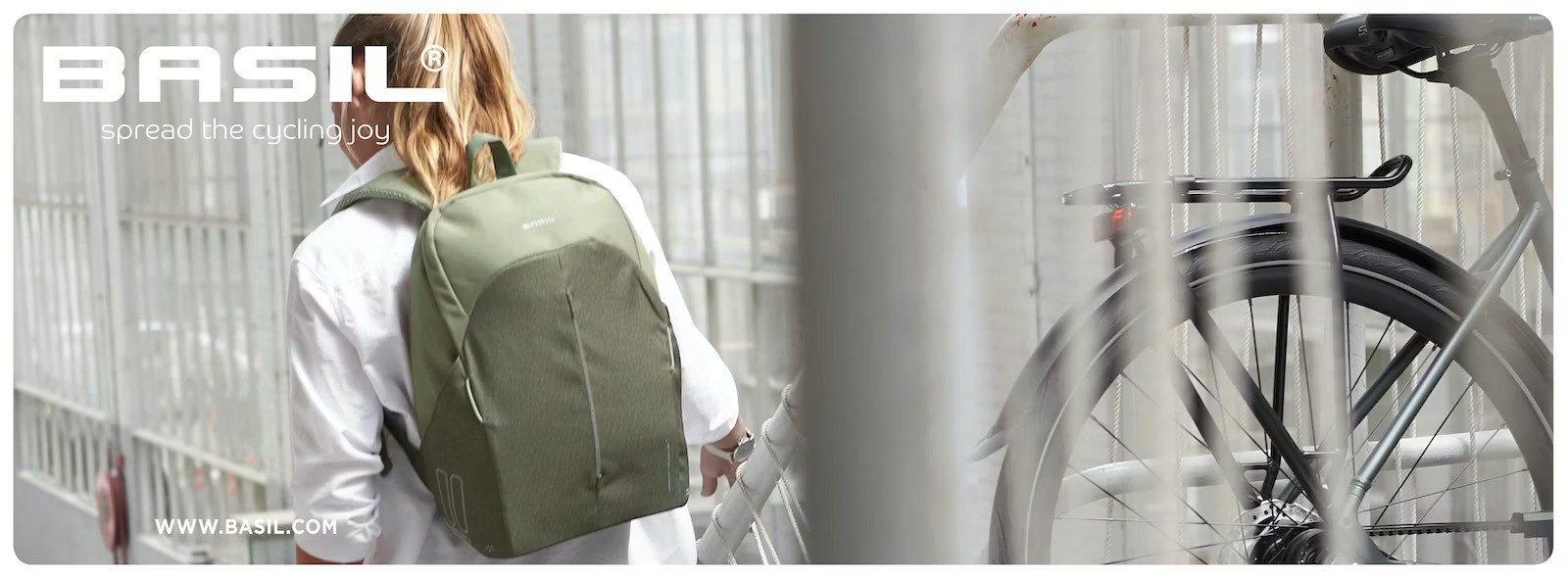 Basil - The 3 advantages of a bicycle backpack