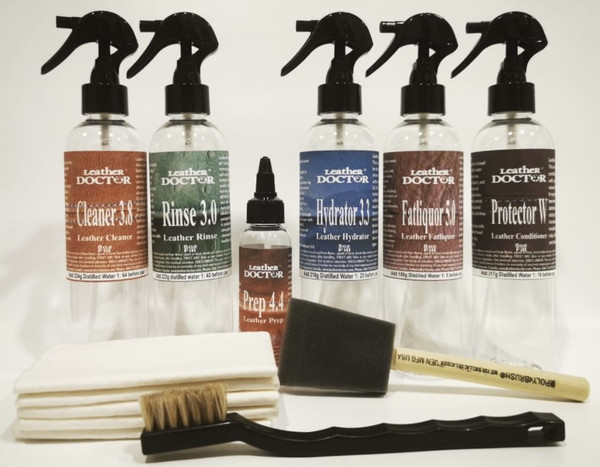 Aniline Waxy Matte Leather Cleaner & Conditioner Kit AM3 by Leather Doctor® is a complete care system designed to prep, clean, rinse, hydrate, soften, and condition aniline waxy matte leather. Leather Protector W.