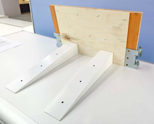 MF62 496mm Shelf Bracket Assembly