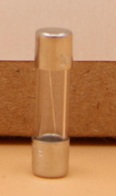100514560 
 SRS Legacy # / CRef: 
 E2-FER-GSB1-1/4 
 Q:00 
 100514560 
 FUSE, GLASS, 1 1/4 AMP, FAST ACTING, 250VAC, 5mm 
 X 20mm