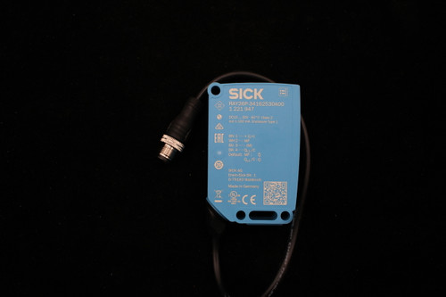 SICK 
 TTT 
 RAY26P-34162530A00 
 1 221 947 
 DC10 ... 30V 60℃ Class 2 
 out ≤ 100 mA Enclosure Type 1 
 BN 1-+(L+) 
 WH 2-MF 
 BU 3 - 
 - (M) 
 BK 4-QL1/C 
 Default: MF: Q 
 QL1/C:Q 
 25 
 SICK AG 
 Erwin-Sick-Str. 1 
 D-79183 Waldkirch 
 Made in Germany 
 LISTED 
 CE 
 D. CONT. 
 80ºC 300V 
 E343967 FINECABLE