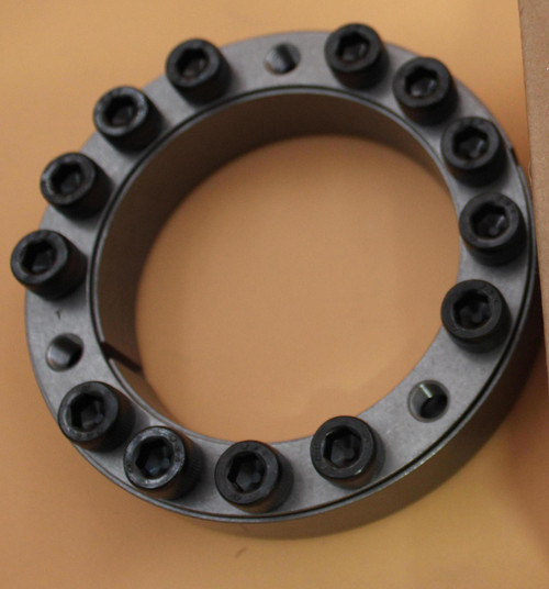 100777547 
 OCK 
 K 
 SRS Legacy # / CRef: 
 PL095X135 AS 
 100777547 
 Hidwr:Locking Assy:95mm ID:135mm OD 
 Innovation in Motion 
 POV