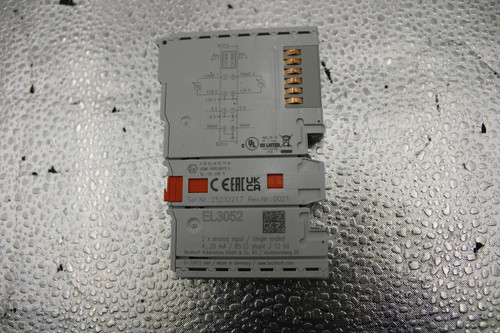 8800 
 Run 
 Run 
 8000 
 Err 
 + Input 
 +Input 2 
 +24 V 
 2 
 6 
 + 24 V . 
 +24 V 
 OV 
 3 
 7- 
 OV 
 0 V 
 Shield 
 Shield 
 4 (8) 
 AWG 28-14 
 UL 
 60 ℃ max 
 US LISTED 
 ont.Eq. 
 24TB 
 Il 3G Ex nA lIC T4 Gc 
 KEMA 10ATEX0075 X 
 Ta: - 25 ... +60 ℃ 
 OL 
 Ser.Nr .: 25232217 Rev.Nr .: 0021 
 EL3052 
 2 x analog input / single ended 
 4 ... 20 mA / 85 22 shunt / 12 bit 
 Beckhoff Automation GmbH & Co. KG / Huelshorstweg 20 
 D-33415 Verl / Made in Germany / www.beckhoff.com