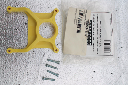 O 
 100534637 
 RESET BUTTON GUARD 
 02005-563 
 02005-505 
 SRS Legacy # / CRef: 
 100534637 
 RESET BUTTON GUARD 
 FOR 04962 & 04964 SWITCHES 
 YELLOW COLOR 
 48671 05563 
 1 
 M0820 
 08/2020