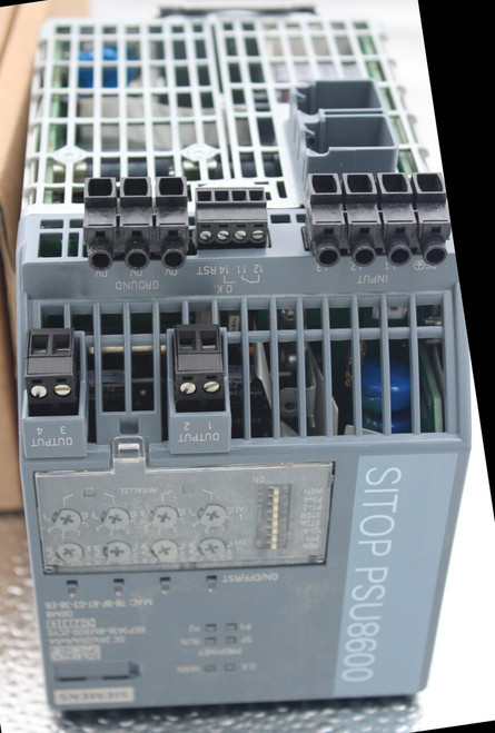 SIEMENS 
 - 
 PROFINET 
 DC 24V/20A/4KSA 
 GEP3436-8MB00-2CYQ 
 [121314) 
 06MB 
 MAC: 78-9F-87-03-38-26 
 ON/OFF/RST 
 REN 
 PRY 
 DA 
 TDE 
 1+2 
 3+4 
 WEN 
 PARALLEL 
 ON 
 SITOP PSU8600 
 OUTPUT 
 OUTPUT 
 1 2 
 3 4 
 INPUT 
 O.K 
 GROUND 
 12 11 14 RST 
 Inv 
 OV 
 OV