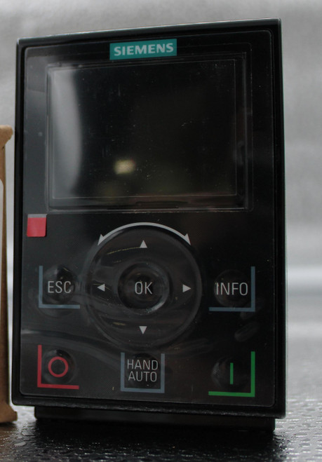 SIEMENS 
 100772825 
 SRS Legacy # / CRef: 
 6SL32550AA004JA2 
 100772825 
 ESC 
 OK 
 VFD - INTELLIGENCE OPERATOR PANEL IOP -; 
 INFO 
 LANGUAGES (NON-RETURNABLE)