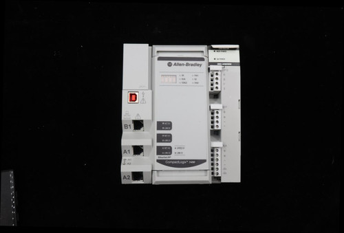 CONTROLLEN 
 MOD POWER 
 SA POWER 
 AB Allen-Bradley 
 5069-14200ERMW 
 UPS 
 OK 
 FANT 
 IR 
 RUN 
 SD 
 B 
 FORCE 
 I FAN2 
 F 
 IT 
 + 
 - 
 NET B1 
 B1 
 LINK B 
 NET AT 
 LINK A1 
 SA 
 NET A2 
 SPEED X1 
 A1 
 + 
 LINK A 
 LINK X1 
 + 
 EtherNet/IP" 
 - 
 CompactLogix™ 5480 
 A2