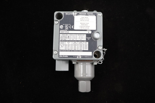 BULLETIN 
 36T 
 PRESSURE CONTROL 
 COMMANDE A PRESSION 
 PAINT MASK 
 REMOVE AFTER 
 INSTALLATION 
 MASQUE POUR 
 IND. CONT. EQ. A19 
 PEINTURER. 
 SP. W CE 
 L'ENLEVER APRES 
 L'INSTALLATION 
 LISTED 
 CATALOG NO. 
 SERIES 
 836T-T253J 
 A 
 PRESS. UNI 
 lbs/sq. in 
 BAR(100's kPa) 
 DIFFERENTIAL 1 
 6 - 30 
 42 - 2.1 
 RANGE/GAMME 2 
 12 - 150 
 33 - 10.3 
 TYPE/GENRE 
 4 & 13 
 FERENTIAL 
 PRESS. MAX 
 350 
 24.5 
 IP66 
 DIFFE 
 1 APPROX. MID. RANGE VALUES/VALEUR APPROX. AU MIUEU DE LA GAMME 
 CONTROL 
 VOLTS 
 MAKE 
 PILOT 
 RATINGS 
 Ue 
 SHEAK 
 VAL. NOM 
 CIRC. DE 
 120 - 600 ~ 
 7200VA 
 720VA 
 A600 
 CMDE 
 72 - 120~ 
 60A 
 720VA 
 A600 
 24- 72 ~ 
 60A 
 10A 
 A600 
 DC === 
 115 - 600 --- 
 50VA 
 50VA 
 - 
 2 ON INCREASING PRESSURE / SUR LA PRESSION QUI AUGMENTE 
 Allen-Bradley 
 . . 
 JADE IN / FABRIQUE AU U.S.A.