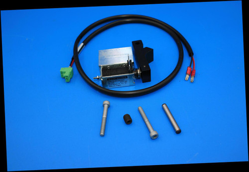 AS-10810/R01/222882 
 ISLIKER MAGNETE 
 As-20.05-UII/V666 
 GMs-20.0 
 24 VDC 
 100% ED 
 Hub 05mm F. 12 
 KRA-21-1129/4