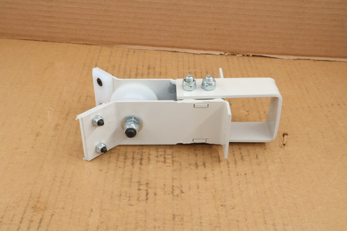CLAMP ON CABLE GUIDE FOR 3-STA - 100854753