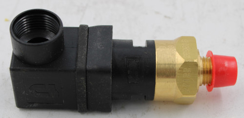 2200 
 27122. 
 100772448 
 SRS Legacy # / CRef: 
 1144807 
 100772448 
 SWITCH,AIR PRESSURE 1/4 InNPT, SPDT, 20PSI RISING