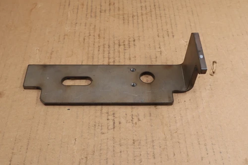 PLATE , B2 ROLLER MOUNT #1 - 100504665
