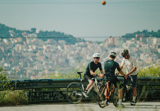 Prepárate para el calor: el vestuario de ciclismo ideal para este verano