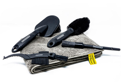 Set Cepillos X-Sauce (Bolsa Negra + 4 Cepillos+1 Pano)