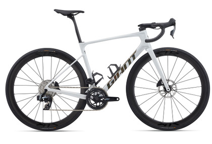 Bicicleta Giant Defy Advanced Pro 1 2026