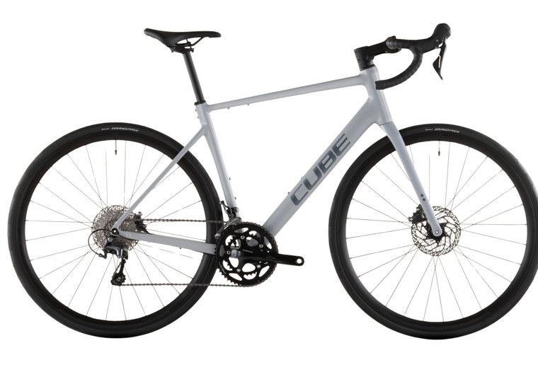Bicicleta Cube Attain Race 2026