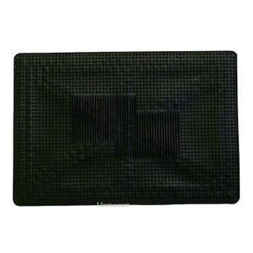 Single Universal Rubber Car Mat - 50 cm x 35 cm Black