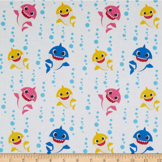 Baby Shark Family Bubble Blast White Nickelodeon Cotton Quilting Fabric Baby Shark Family Bubble Blast White Nickelodeon Cotton Quilting Fabric