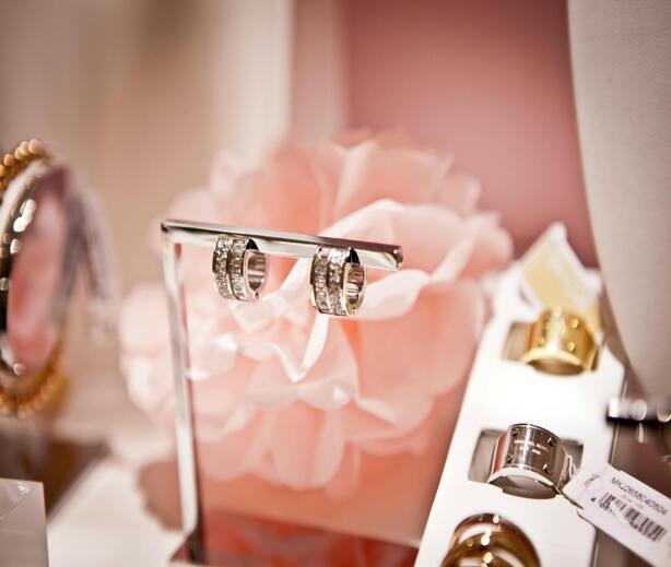 Discover the Beauty of Gold, Silver, and Diamond Jewelry – Perfect for Every Moment