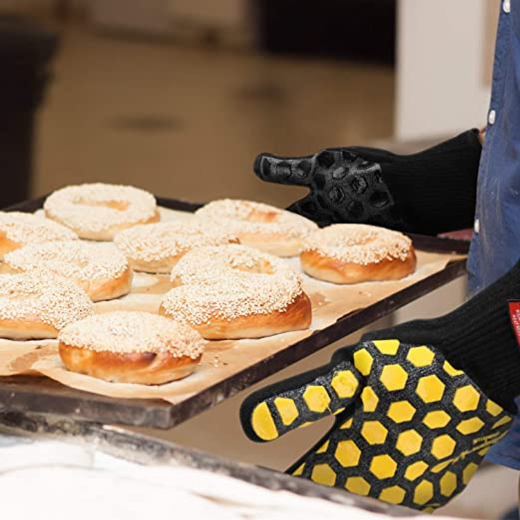Shop JH Heat Resistant Oven Gloves | 14 Inch Long Length