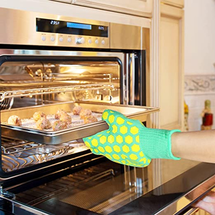 JH Heat Resistant Oven Glove, Regular Length, 10 Inch, Green