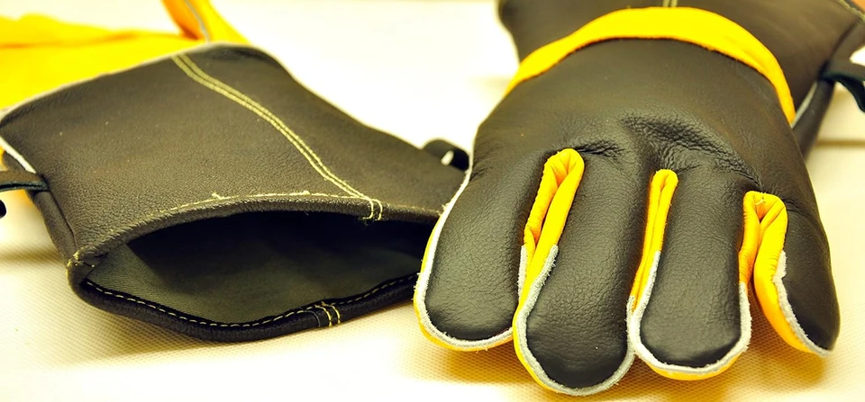 BBQ gloves, fireplace gloves, grilling gloves, leather gloves, suede leather gloves, long sleeve leather gloves