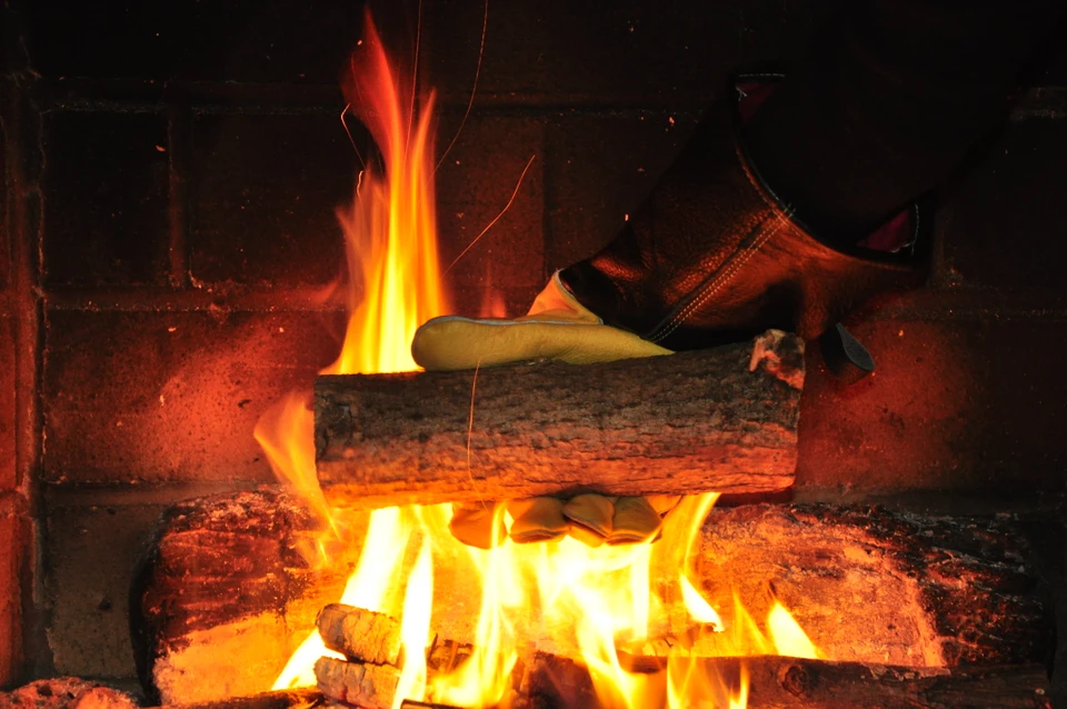 Durable Gloves, cooking gloves, grilling gloves, grill gloves, gloves for grilling, barbecue gloves, bar b-q gloves, bar b q gloves