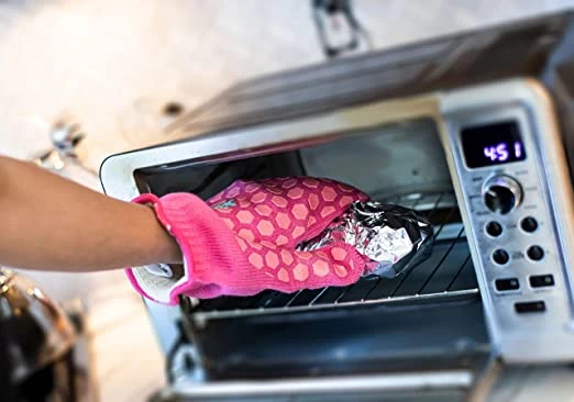 heat resistant glove, heat-resistant gloves, grill gloves, bar b-q gloves, barbeque gloves