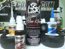 Gluing Short Course Carpet Tires. 