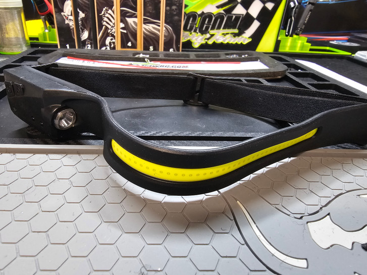 Turn your headlights on! Turn your headlights on!