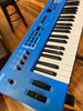 Pre-Owned Yamaha MX49 49 Key Synthesizer with Bag - Blue