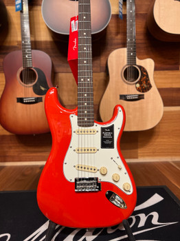 B-Stock Fender Player II Stratocaster, Rosewood Fingerboard, Coral Red M06