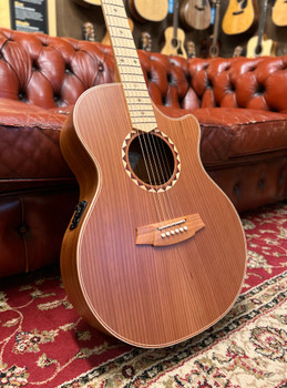 Cole Clark AN2EC-RDBLSB - AN Grand Auditorium 2 - Redwood Blackwood with Satin Box Fingerboard