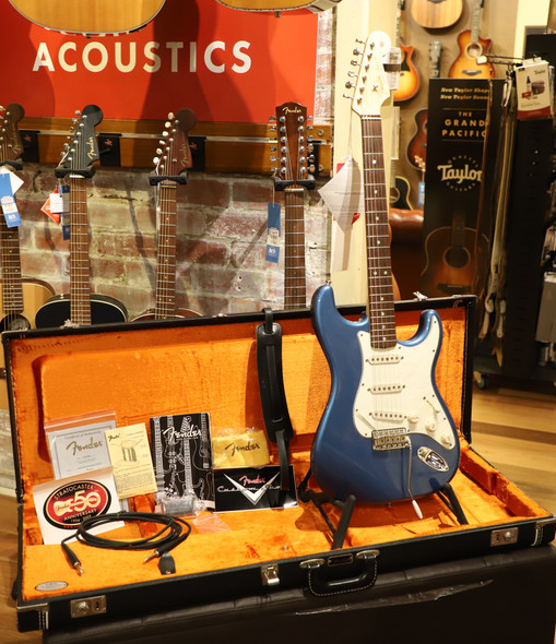 CON - Fender Custom Shop 65 Stratocaster NOS