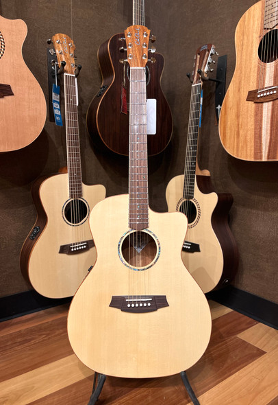 Cole Clark SAN1EC-SMAH Studio Grand Auditorium - Spruce Mahogany