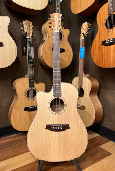 Cole Clark FL2EC-LH-BMR - Left Handed FL Dreadnought 2 - Bunya Maple with Rosewood Fretboard